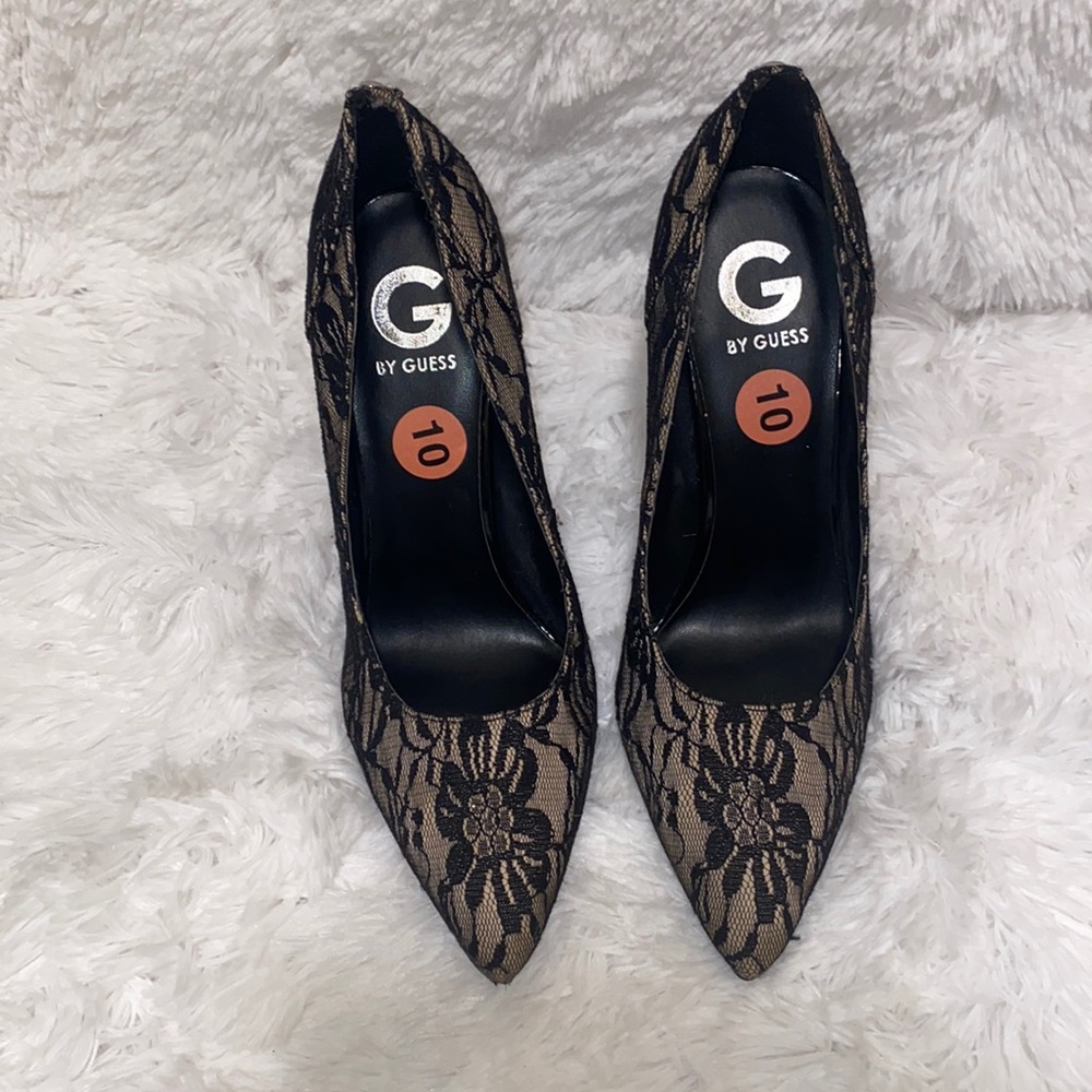 G by Guess lace tan and black pumps. Size 10